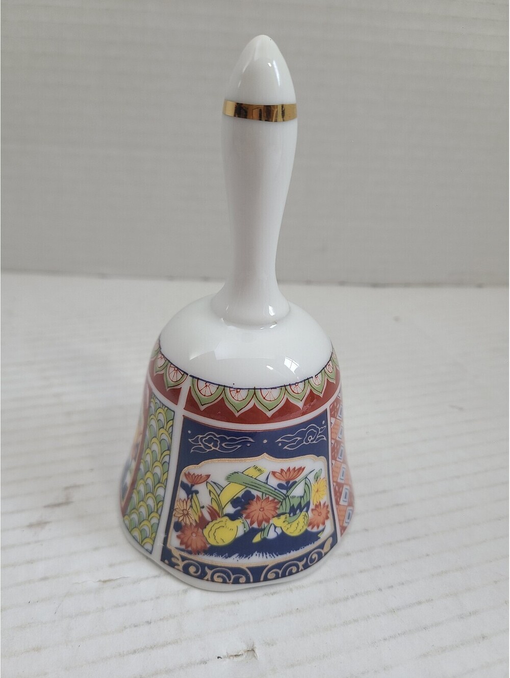 Vintage Oriental Heritage Mint Imari Porcelain Decorative Bell